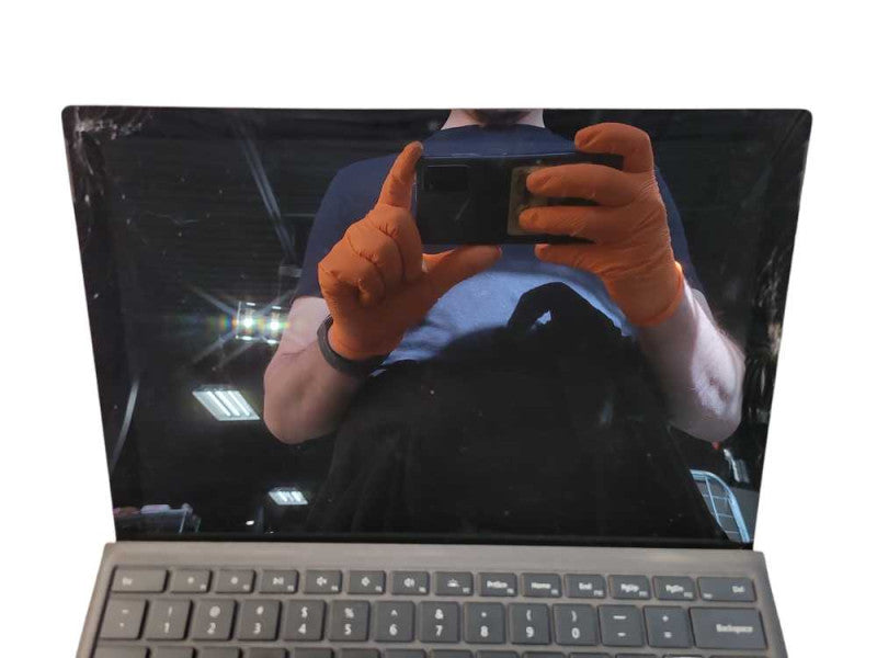 Microsoft Surface Pro 5 (1796) - i5-7300U, 8GB RAM, 256GB SSD - READ Î