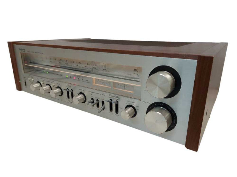 Technics by Panasonic FM/AM Stereo Receiver Model: SA-700  =