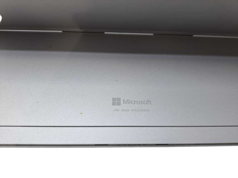 Microsoft Surface Pro 5 (1796) - i5-7300U, 8GB RAM, 256GB SSD *READ*