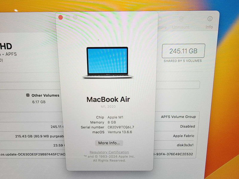 Apple Macbook Air 2020 13\\" Chip M1 @ 3.2GHz 8GB Ram 250GB SSD [Read] (