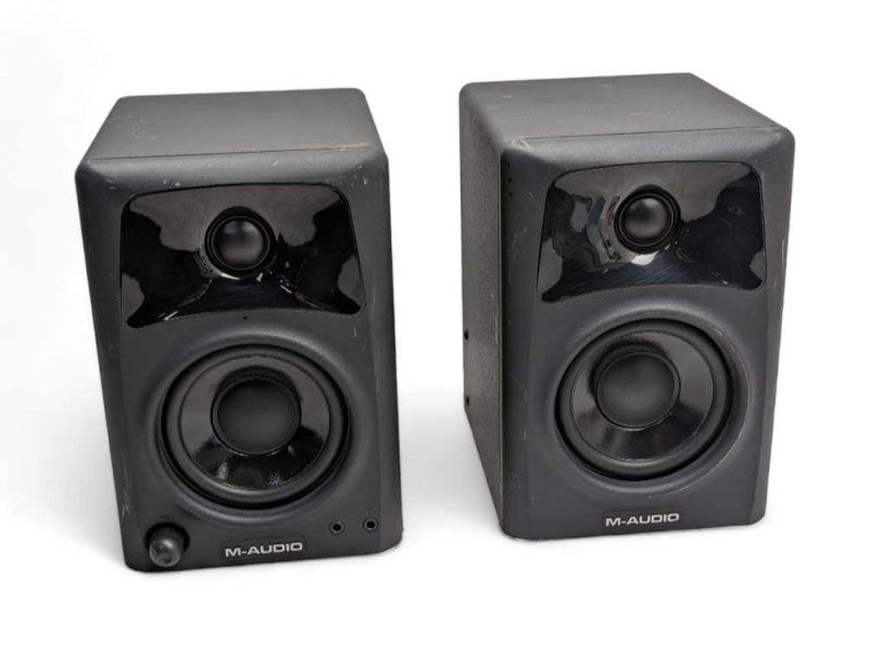 M-AUDIO AV32 Compact Desktop Speakers for Professional Media Creation -