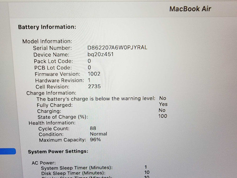 Apple Macbook Air 2020 13\\" Chip M1 @ 3.2GHz 16GB Ram 250GB SSD [Read] (
