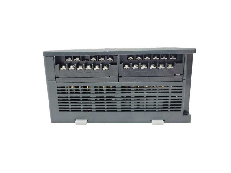 GE VersaMax Micro Controller IC200UDR005-DK READ _ _