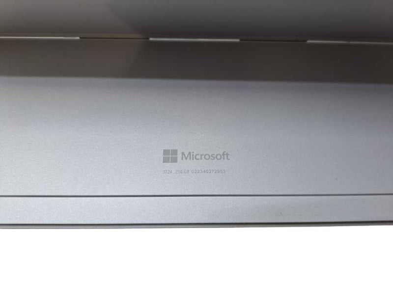 Microsoft Surface Pro 4 (1724) | i5-6300U @ 2.4GHz, 8GB Ram, 256GB SSD *READ*