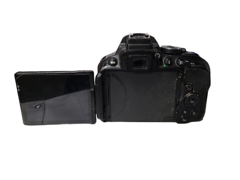 Nikon D5300 24.2MP Digital SLR Camera Body only, no battery, READ