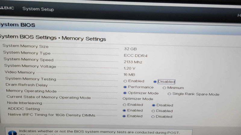 Dell PE R640 - 2x Xeon Gold 6152 | 32GB RAM | NO HDD | PERC H740P Mini Q%
