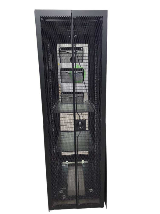 Dell PowerEdge 42U Server Rack 04DNR0 with Fan assembly _