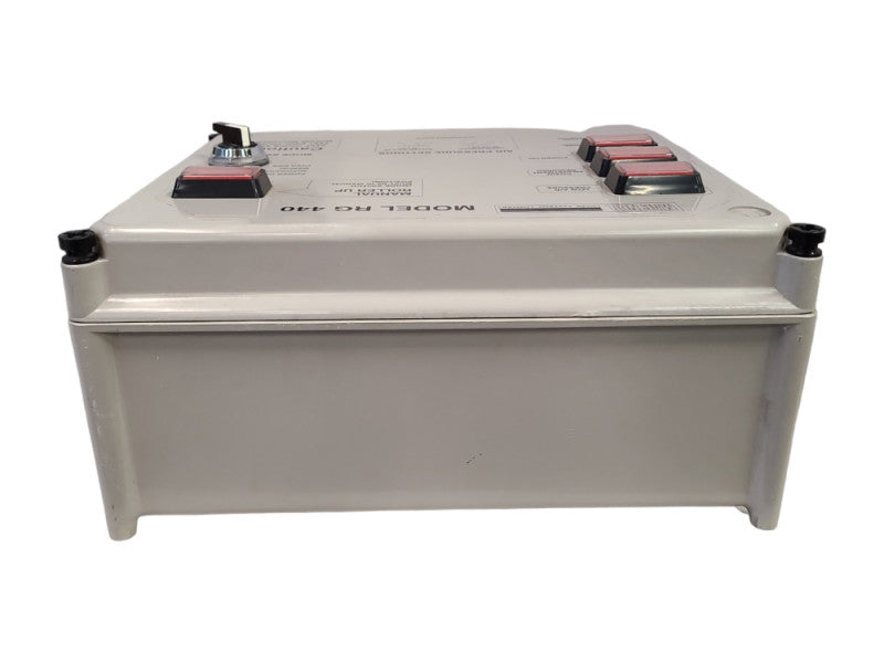 MacNeil Model RG440, READ