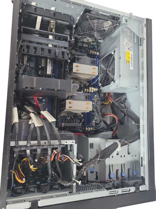 Lenovo ThinkStation D30 2x Xeon E5-2609 v2 | 16GB RAM | NO HDD | QUADRO 2000 !