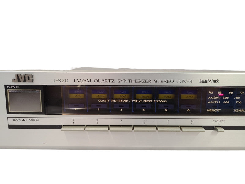 JVC T-K20 FM/AM QUARTZ SYNTHESIZER STEREO TUNER, READ