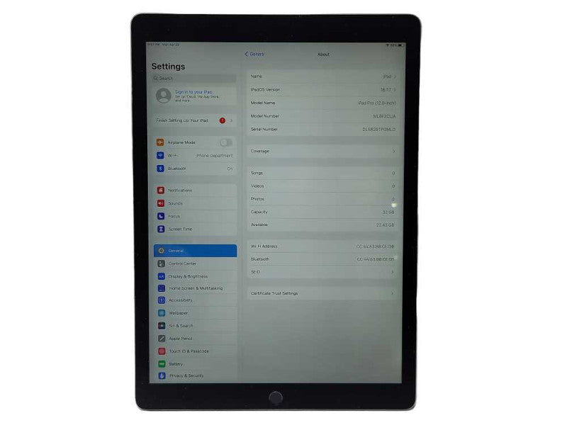 Apple iPad Pro 12.9\\" (A1584) 32GB - READ $