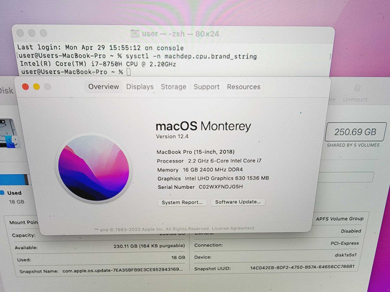 Apple Macbook Pro 2018 15\\" Core 6-Core i7-8750H @ 2.2GHz 16GB DDR4 250GB SSD Radeon Pro 555X 4GB (