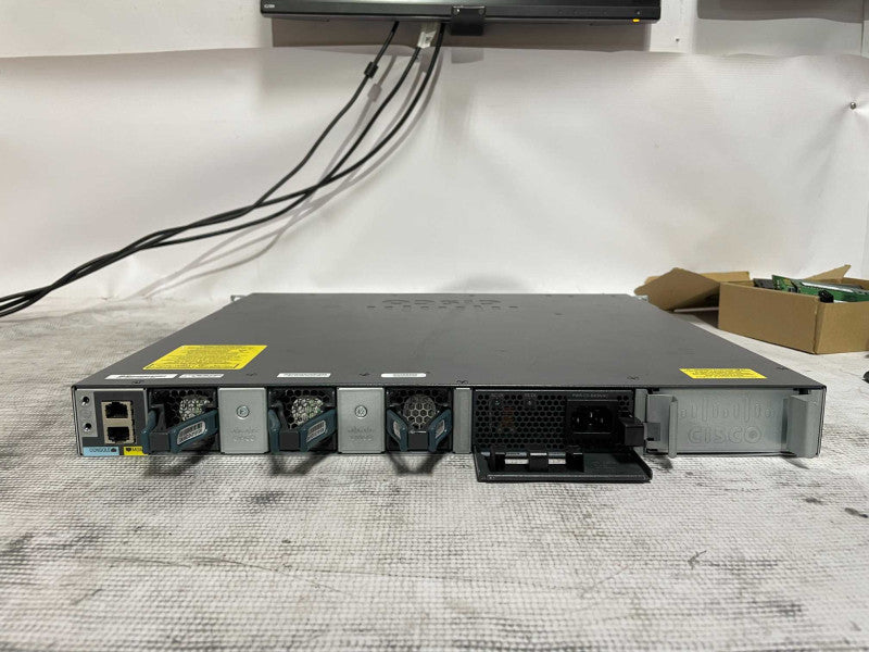 Cisco Catalyst WS-C3650-24PS-E 24-Port PoE+ Gigabit Switch, 1x PSU