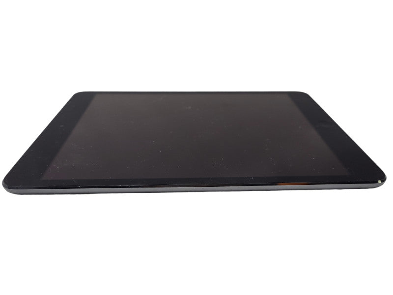 Apple 7.9\\" iPad mini 2 (2nd Gen) 32GB A1489 w/ a case for kids Q$