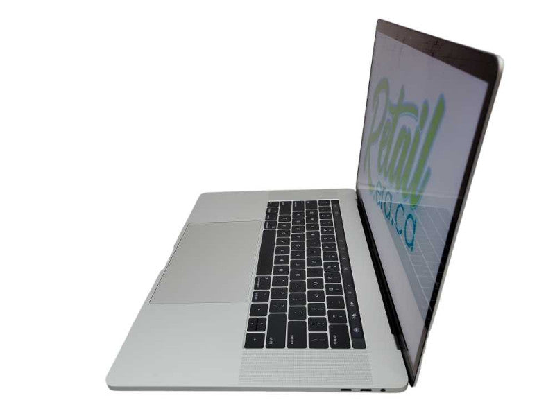 Apple Macbook Pro 2017 15\\" 4-Core i7-7700HQ @ 2.8GHz 16GB DDR3 250GB SSD Radeon Pro 555 2GB (