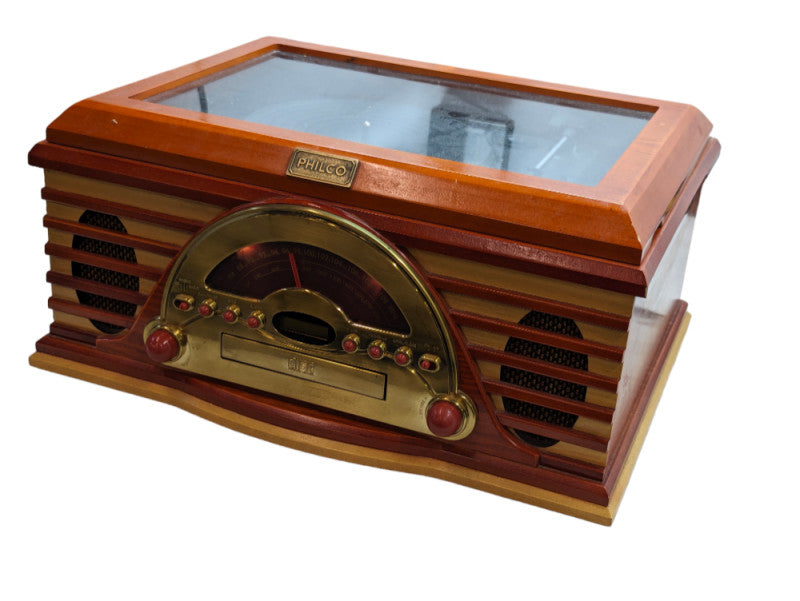 PHILCO Wood Turntable / CD Player / Radio in good condition