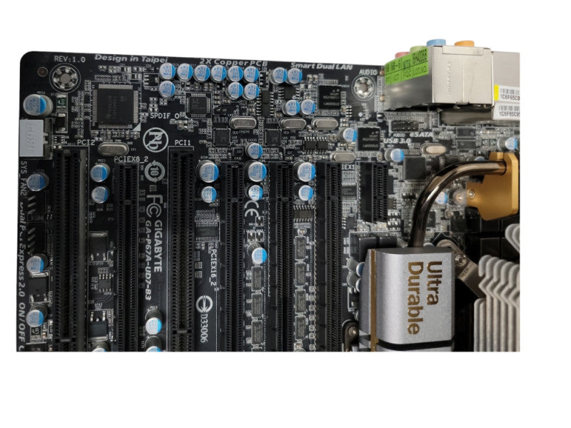 GIGABYTE GA-P67A-UD7-B3 | Core i7-2600 @ 3.5GHz| 8GB RAM|Cooler master fan