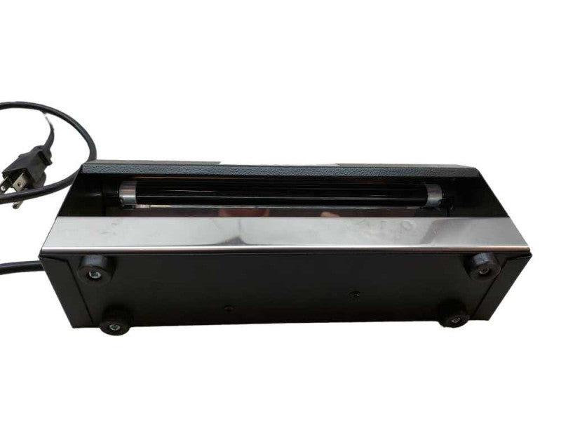 BlackLight Currency Checker UV Light  Model: ID 2000  =