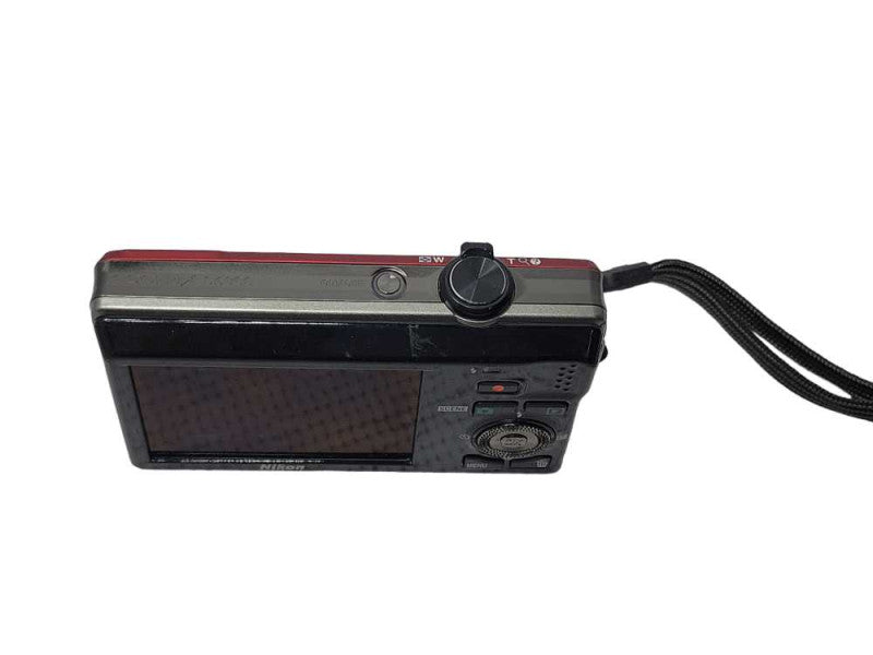 Nikon COOLPIX S6000 14.2MP Digital Camera, READ _
