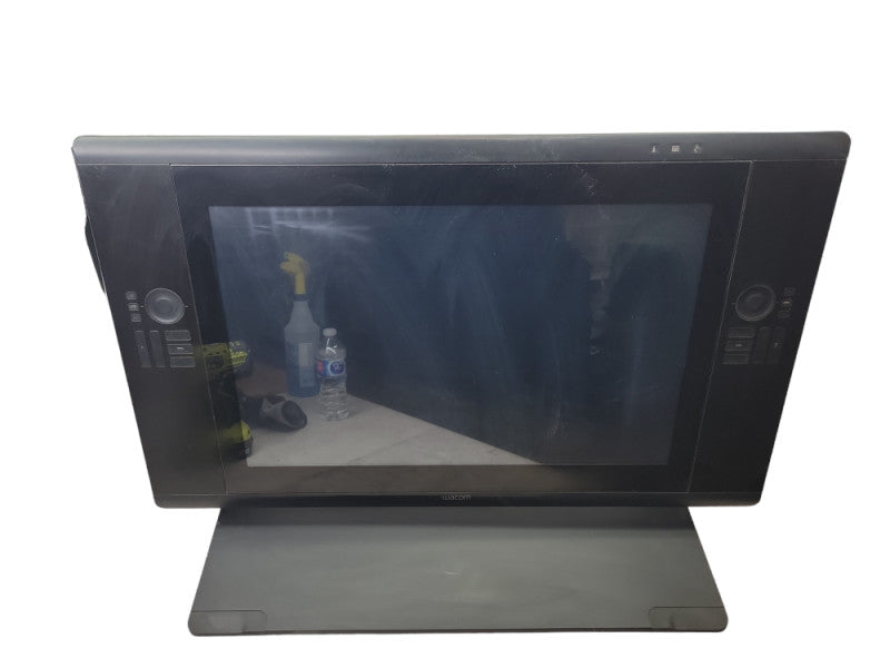 WACOM Cintiq 24hd touch (READ)