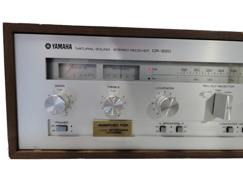 Yamaha CR -620 stereo vintage receiver in wooden case | Vintage