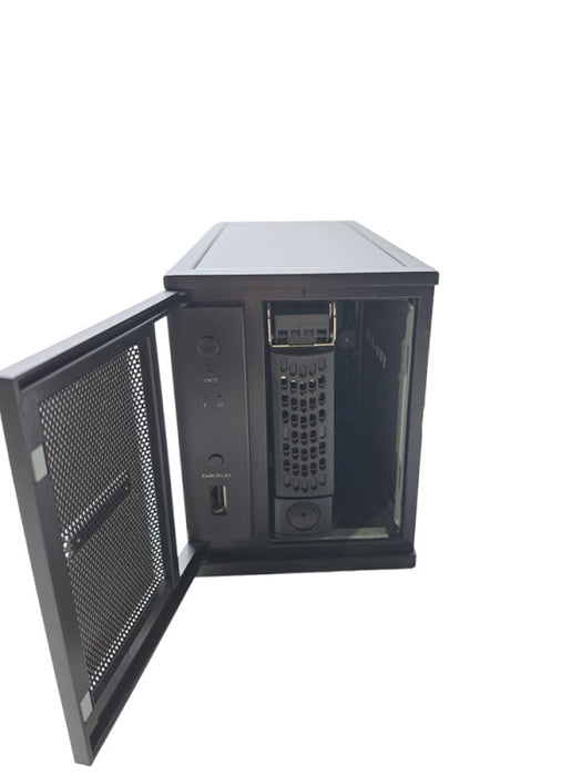Netgear ReadyNAS Duo RND2150-100NAS | No HDD\\'s *READ*