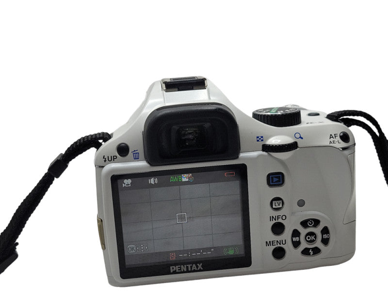 Pentax K-x 12.3MP Digital Camera 18-55 52mm UV _
