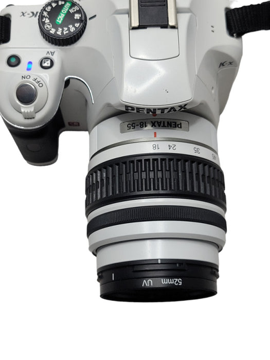 Pentax K-x 12.3MP Digital Camera 18-55 52mm UV _