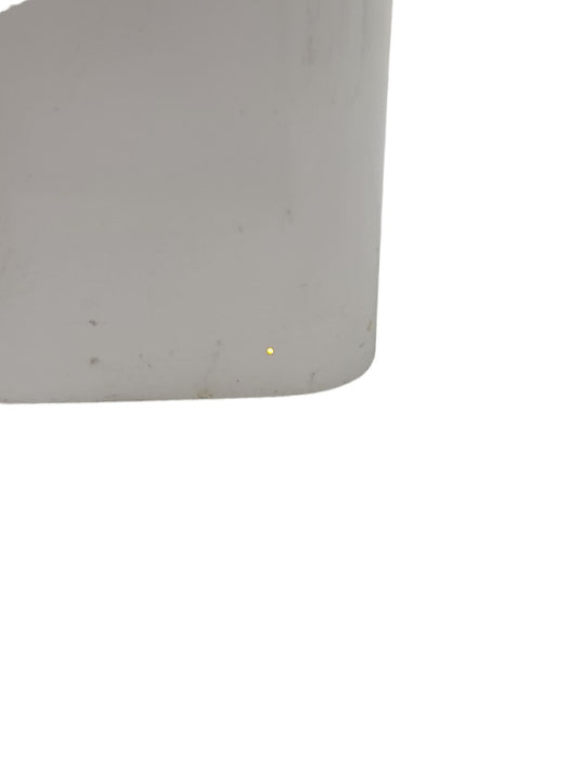 Apple AirPort Extreme Base StationWireless Router 6th Generation A1521 W/cord Q