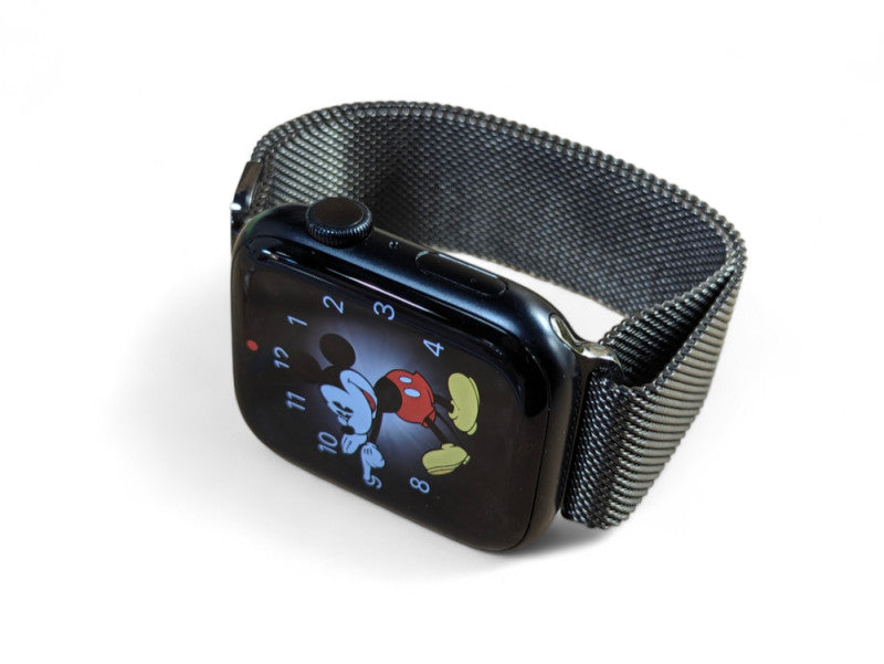 Apple Watch Series 8 with Stainless Steel Milanese Loop UNLOCKED Please READ  -
