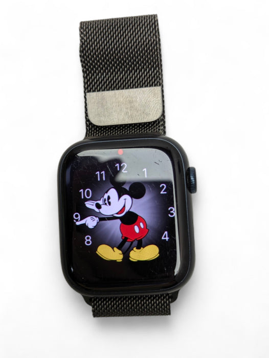 Apple Watch Series 8 with Stainless Steel Milanese Loop UNLOCKED Please READ  -