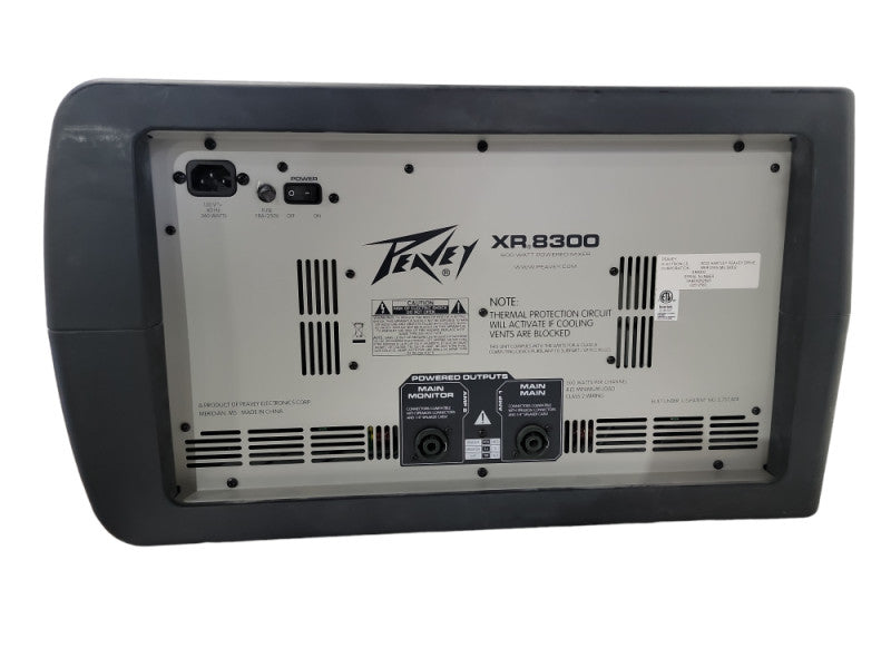 Peavey Xr-8300 600 Watt: 2x300 Powered Effects Mixer| for parts only