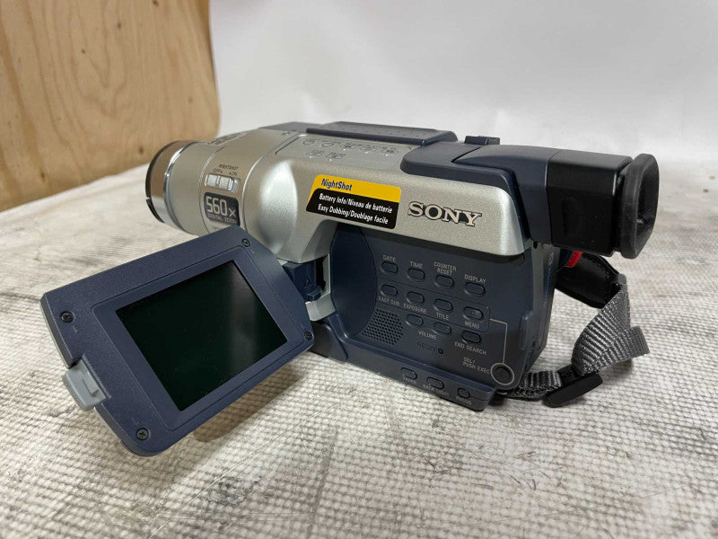 Sony CCD-TRV118 HI8 8mm Video8 camera Camcorder w/ Battery