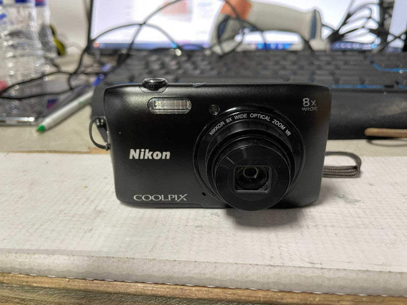 Nikon COOLPIX S3600 20.1MP Digital Camera w/ Battery