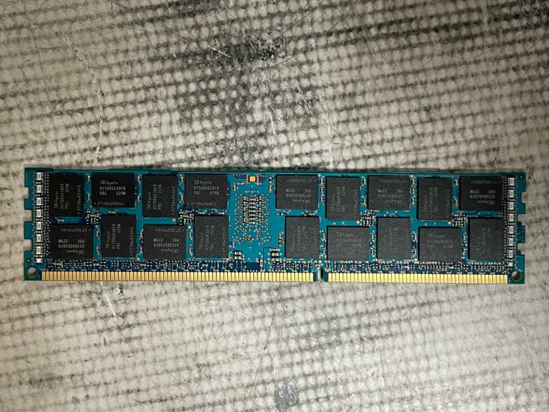 SK hynix 16GB 2Rx4 PC3-12800R-11-12 Server RAM Q