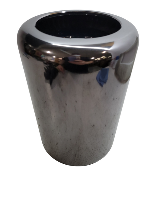 Apple Mac Pro Late 2013 - Xeon E5-1650 v2 8GB RAM 2xAMD FirePro D300 512GB SSD