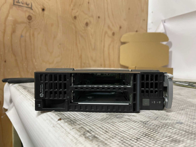 HP ProLiant BL460c Gen8 Blade Server, 1x Xeon E5-2650L 1.80GHz, 16GB DDR3