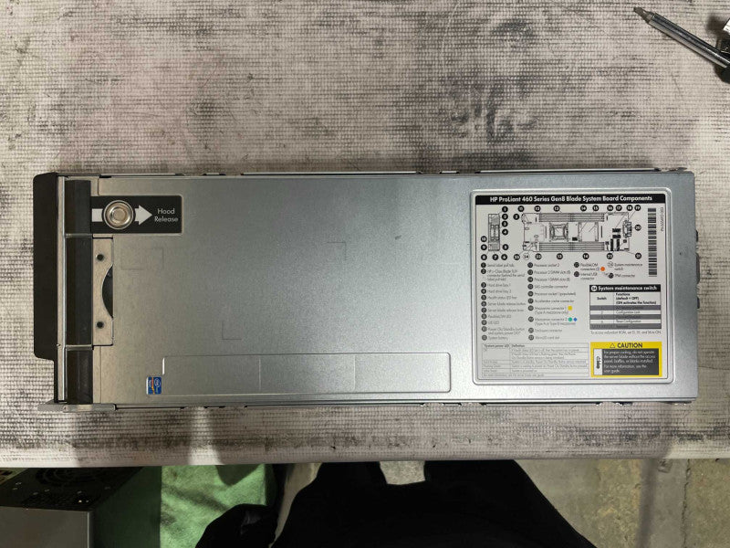 HP ProLiant BL460c Gen8 Blade Server, 2x Xeon E5-2670, 32GB DDR3, No HDD Q