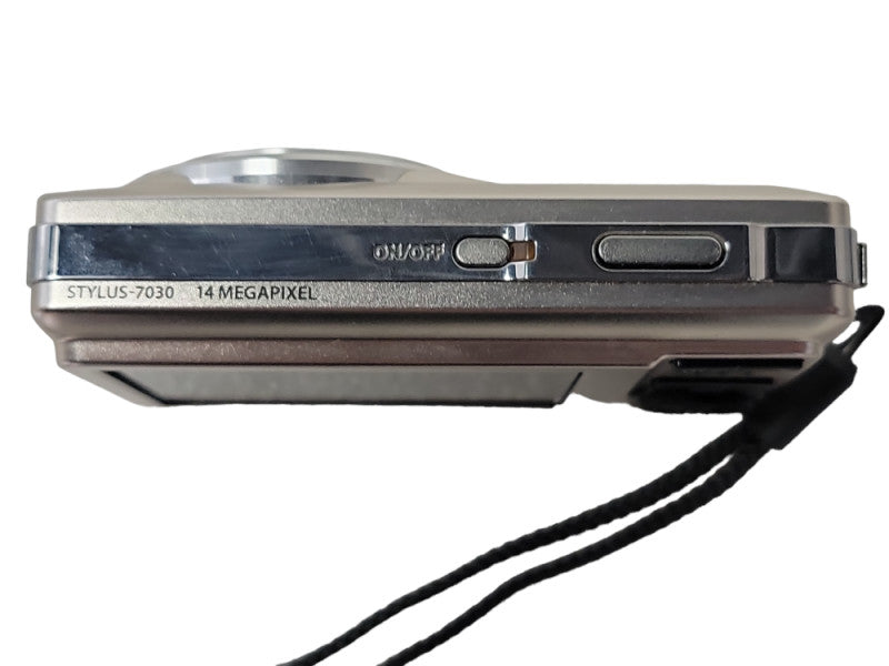 OLYMPUS Stylus 7030 14 MP Digital Camera with 7x Wide Angle Dual Image