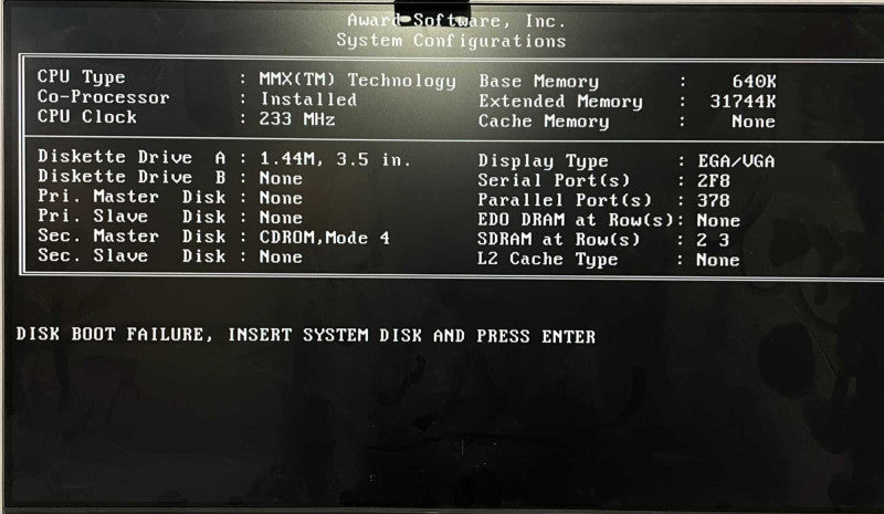 Vintage Packard Bell Multimedia D135 A940-TWR Pentium 233MHz 32MB RAM