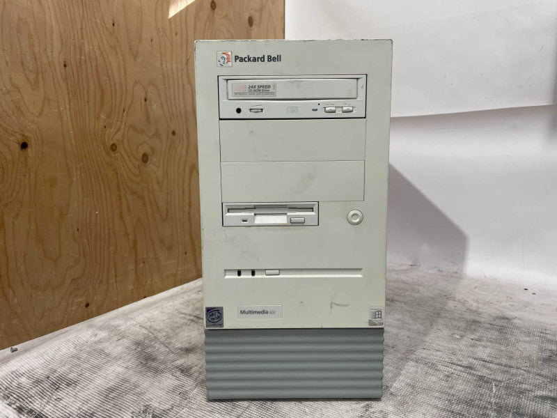 Vintage Packard Bell Multimedia D135 A940-TWR Pentium 233MHz 32MB RAM