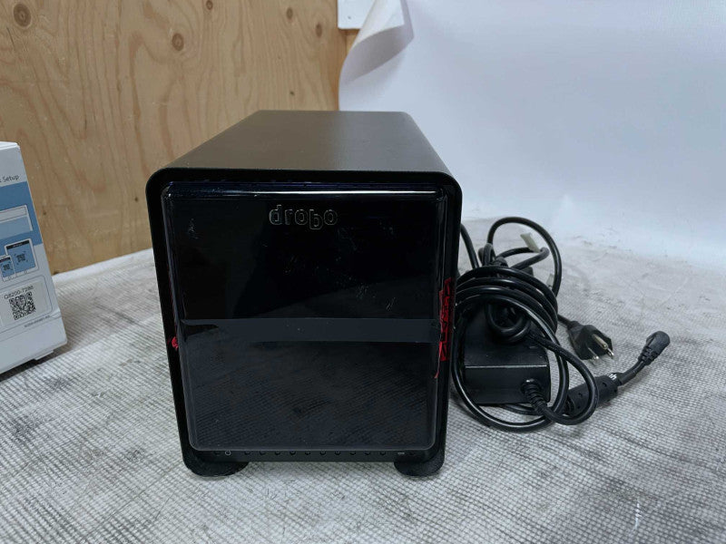 Drobo 5N Gigabit Ethernet 5-Bay NAS Array DRDS4-A, 5x 1TB 3.5\\"HDD w/ PWR APT