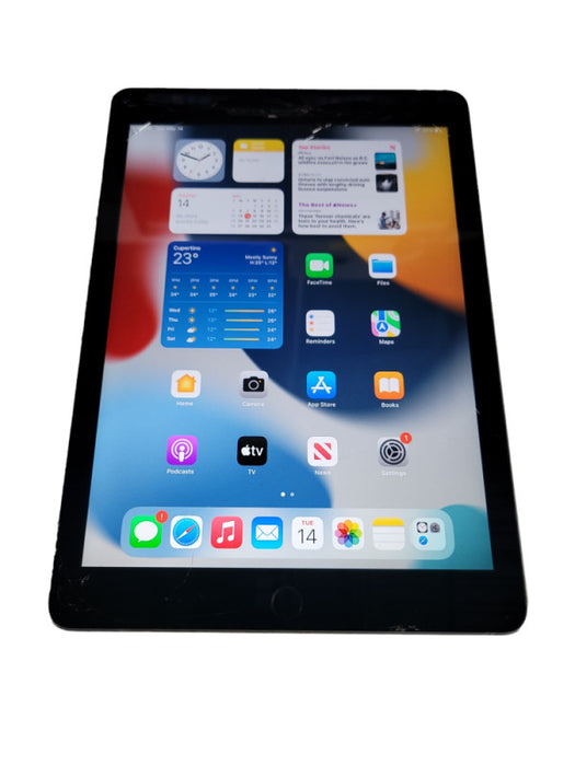 Apple iPad 5th Gen 32GB (A1823) - READ Î