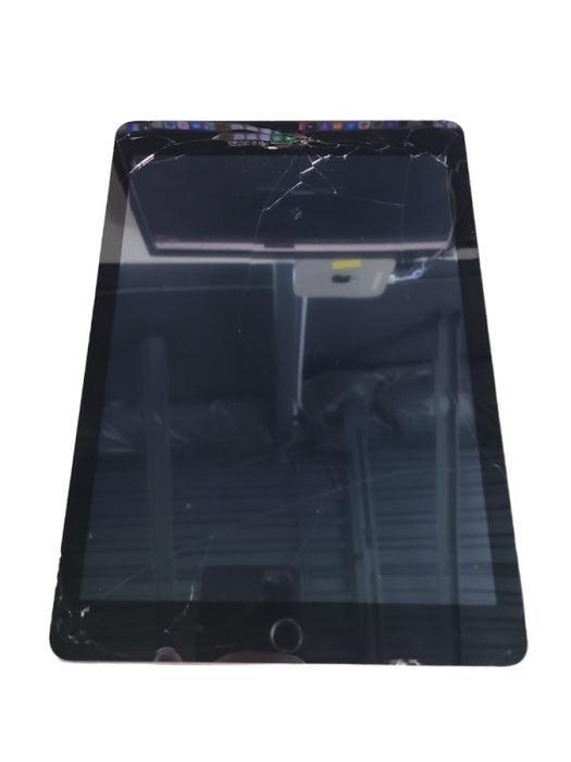 Apple iPad 5th Gen 32GB (A1823) - READ Î