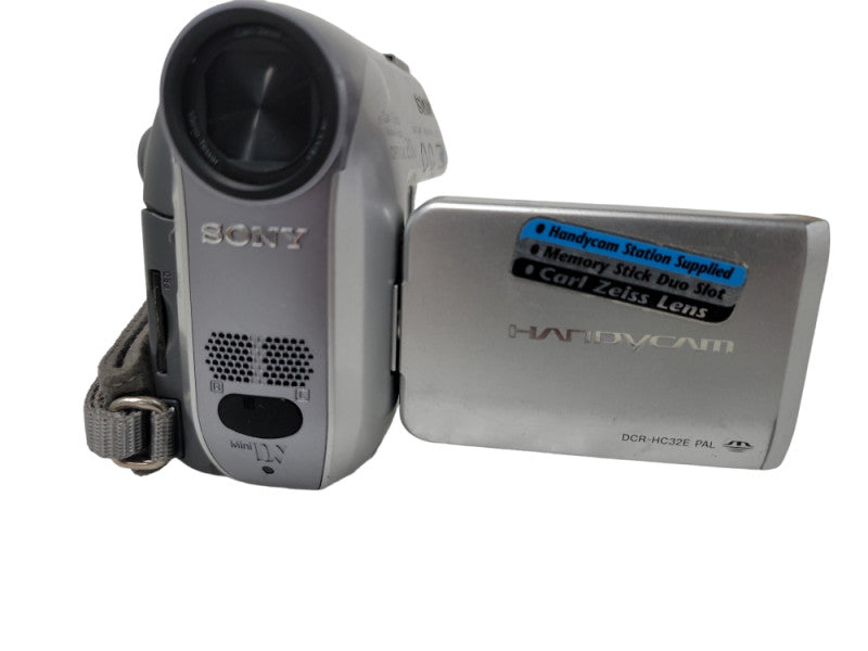 Sony HANDICAM DCR-HC32E Mini-DV Camcorder