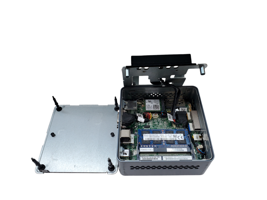 Intel NUC6CAY - Intel Celeron J3455 8GB DDR3 - No HDD