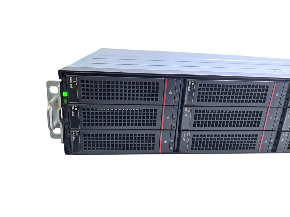 Lenovo Storwize V3700 | 12x 3.5" Bays, 2x SAS Controllers, 2x PSU