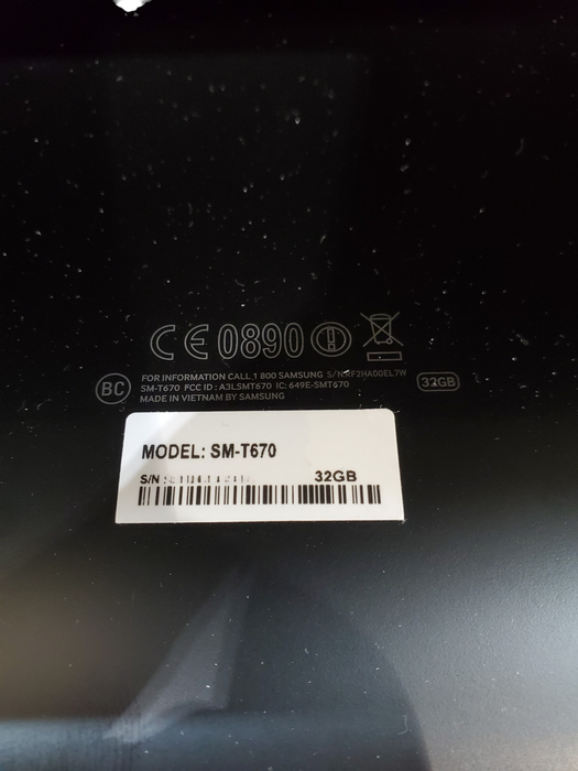 Samsung Galaxy View SM-T670 32GB 18.4in tablet w/ Adapter