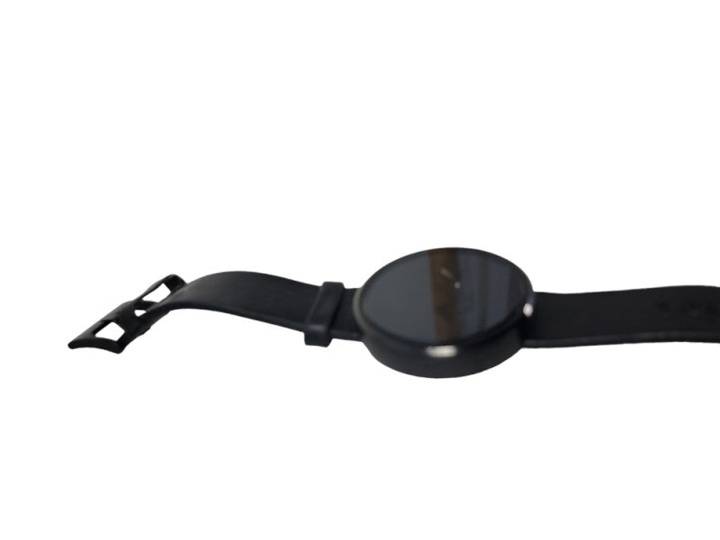 Moto 360 Smartwatch (1st Gen)ewith Black leather band, charger and power adap