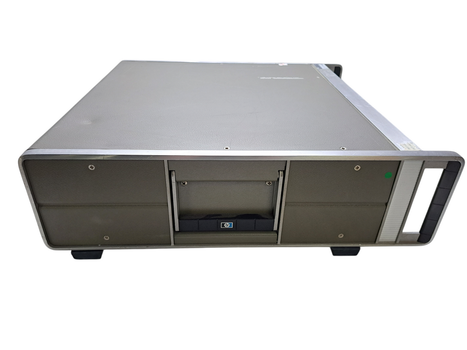 HP Hewlett-Packard 8640B Signal Generator *READ*